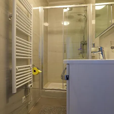 Flataid Gaestehaus Graschi - Steinbergstrasse 3* Graz