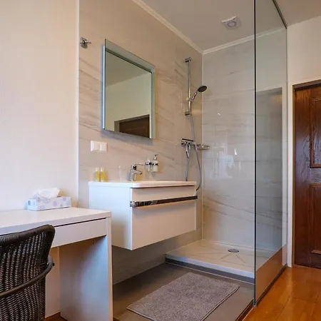 Flataid Gaestehaus Graschi - Steinbergstrasse Aparthotel