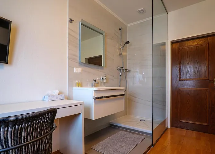 Flataid Gaestehaus Graschi - Steinbergstrasse شقة فندقية