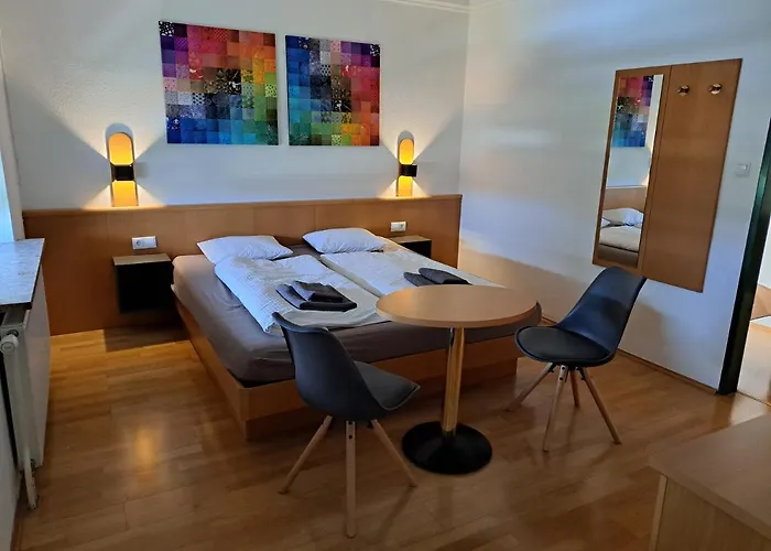 Flataid Gaestehaus Graschi - Steinbergstrasse