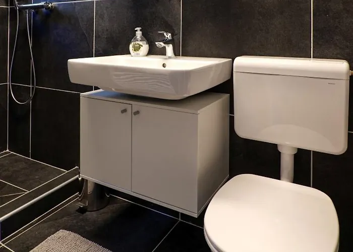 شقة فندقية Flataid Gaestehaus Graschi - Steinbergstrasse غراتس