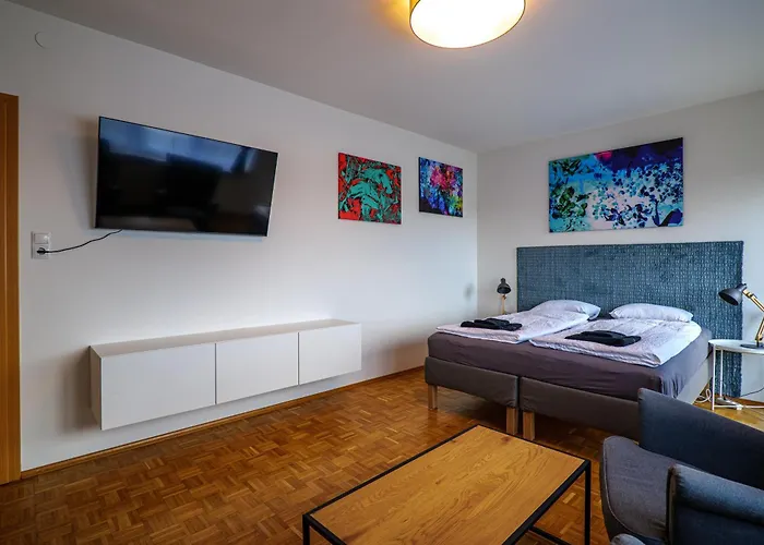 Flataid Gaestehaus Graschi - Steinbergstrasse 3*