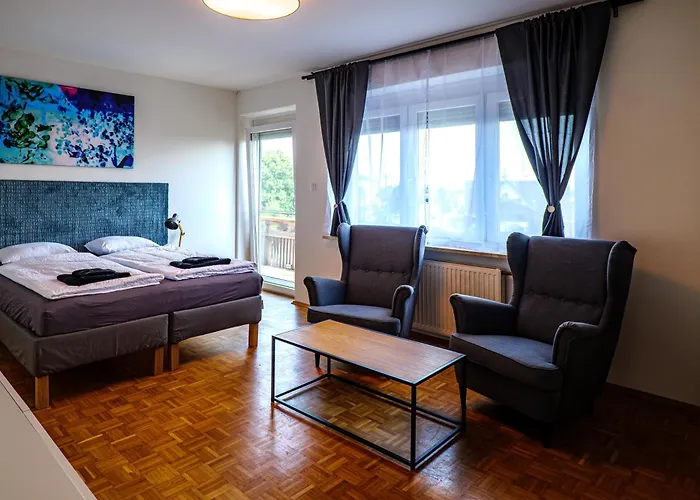 Flataid Gaestehaus Graschi - Steinbergstrasse غراتس